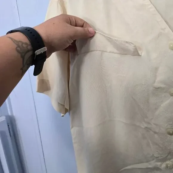 Jaclyn Smith Classics Vintage Pale Yellow 100% Silk Blouse size Medium Classic - Picture 4 of 7